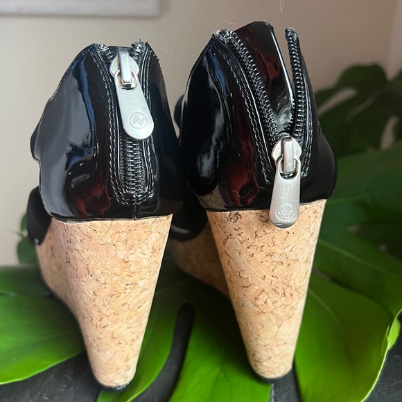 Adrienne Vittadini Black Chelle Cork Wedge Platform Heels Sandals Shoes Size 6.5 - Picture 7 of 9